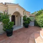 4 Bdrm Andalusian Villa W Cinema & Sea Views